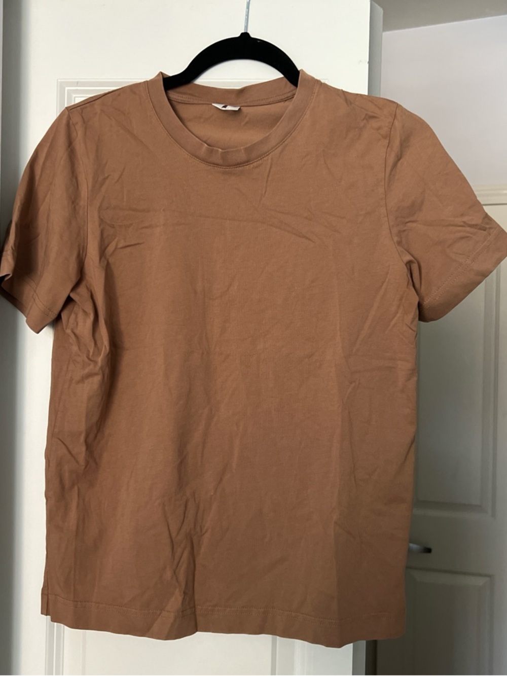 Classic Crew Neck T-Shirt in Brown